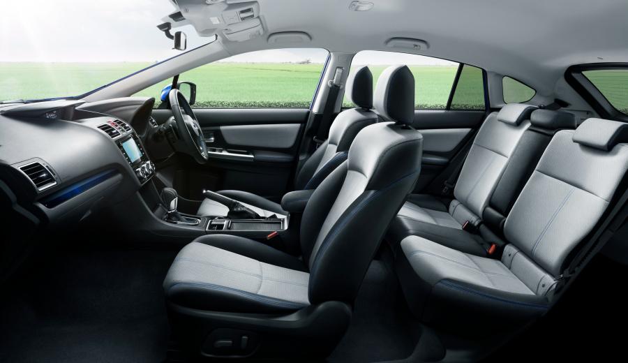  Subaru Impreza Sport Hybrid 2015 года  (фото 18 из 24)